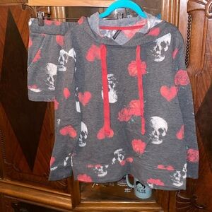 🎄Women’s 2PC Medium Grey/Red Jaclyn Intimates Pajama Set Skulls, Roses & Hearts